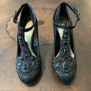 Antonio Melani Sz 6.5 Lace & Jeweled heels